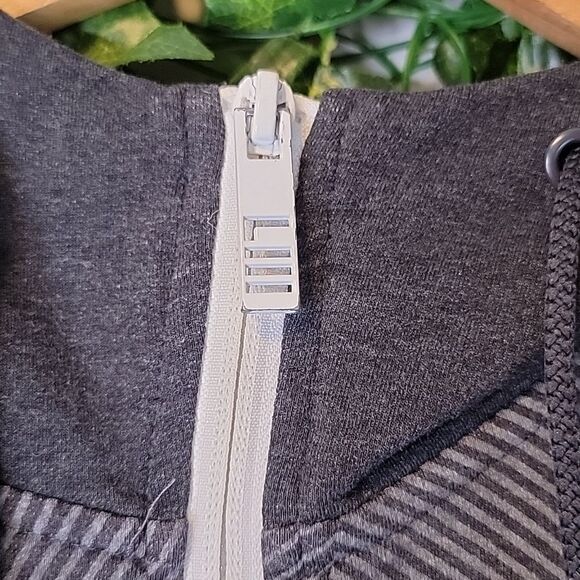 NFL. LIII Super Bowl Jacket. Size Medium. EUC - Picture 5 of 11